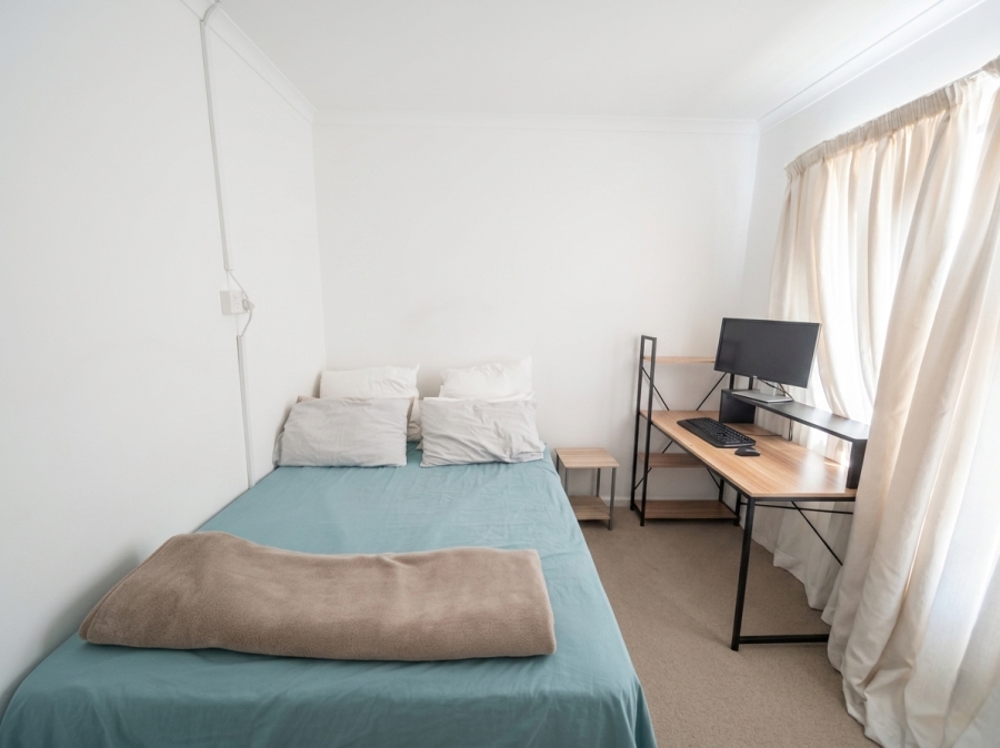 To Let 2 Bedroom Property for Rent in Burgundy Estate Western Cape